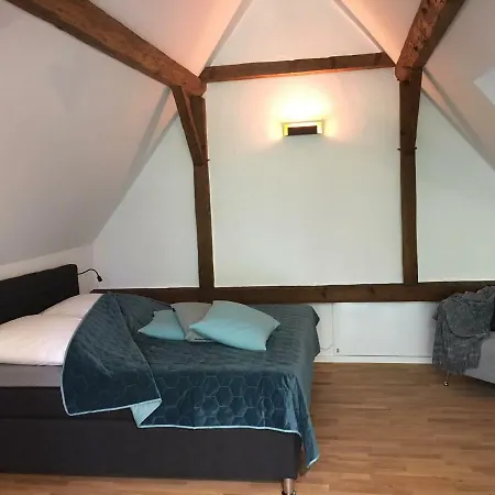 Für Zwei Personen In Romantischem Weindorf *